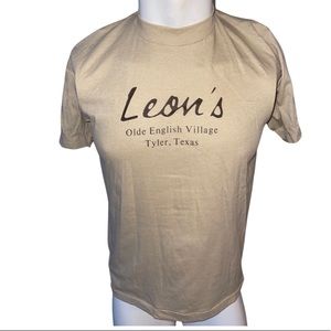 Vintage 80’s LEON’s Graphic T-shirt // Tyler, Texas // XL